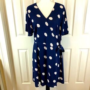 𝅺PEYTON & Parker wrap around dress Size L NWT
